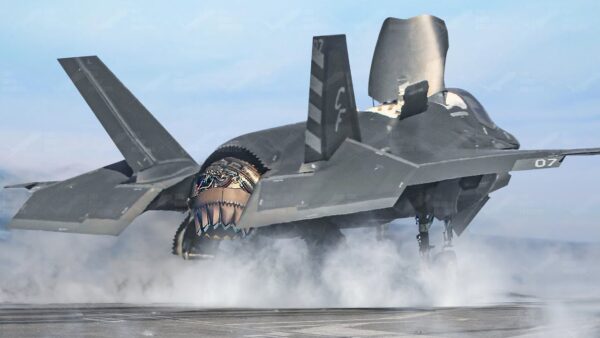 Revolutionary Transformation: F-35B Takes Flight as a Helicopter in Full Throttle Liftoff